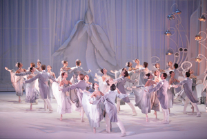 The Silver Rose The Silver Rose. Photo Wilfried Hoesl, Courtesy Bavarian State Ballet