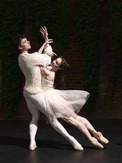 Kevin Jackson and Madeleine Eastoe of The Australian Ballet