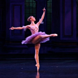 Lisa Edwards ballet dancer