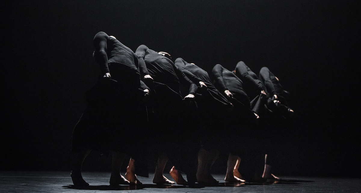 Tao Dance Theater in '6'. Photo by Andreas Nilsson.