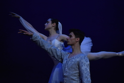 'La Bayadère'. Photo courtesy of Premier State Ballet.