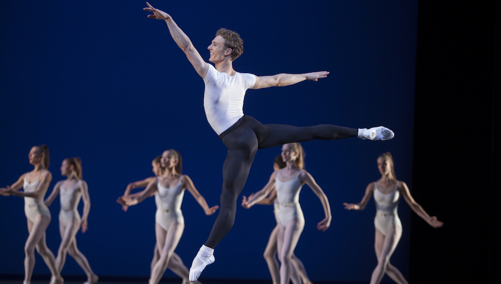 Het Nationale Ballet's Remi Wörtmeyer in 'Symphony in Three Movements'. Photo by Angela Sterling.