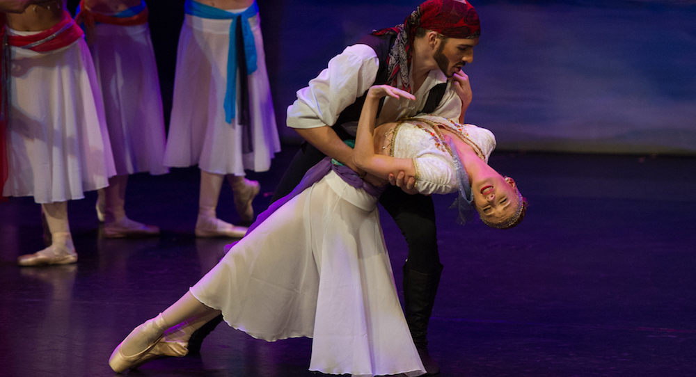 Ethan Louis and Ashley Lean in Victorian State Ballet's 'Le Corsaire'. Photo by VSB.