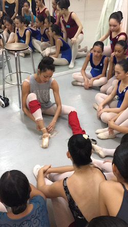 Stella Abrera giving a master class at Steps Dance Studio.