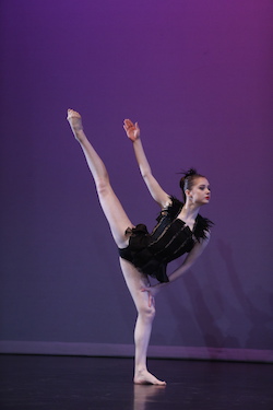 Kayla Van den Bogert. Photo by WinkiPoP Media.