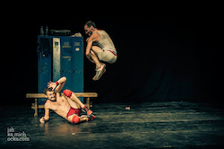 'Un Poyo Rojo'. Photo by Ishka Michocka.