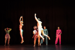 Lucy Guerin Inc's 'Make Your Own World'. Photo by Pippa Samaya.