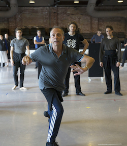 Krzysztof Pastor creating the role of Old Count Dracula as Matthew Edwardson, Aurélien Scannella and Oliver Edwardson look on. Photo by Sergey Pevnev.