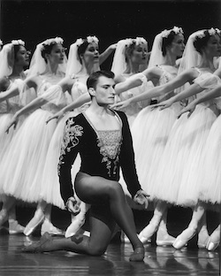 David McAllister in Maina Gielgud's 'Giselle'. Photo by Branco Gaica.