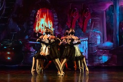 Victorian State Ballet in 'Little Mermaid'. Photo by Enpointe Productions.